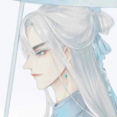 校方回应小学生被拉到操场当众检讨
